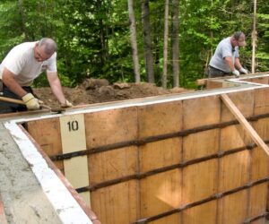 How to Build a Raised Garden Bed: Complete DIY Guide for Beginners