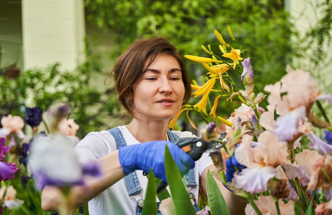 How to Naturalize Bulbs in Your Lawn and Garden